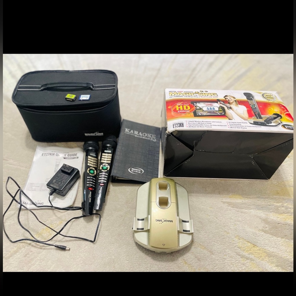 SOLD ⛔️⛔️⛔️Magic sing Karaoke machine ET23KH